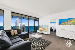 Circle on Cavill 3 Bedroom Sub Penthouse - Level 58!